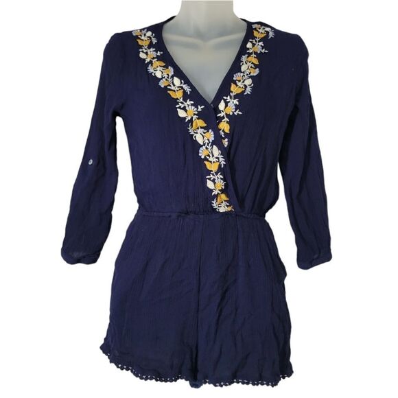 Haute monde v neck embroidered romper - Picture 1 of 9